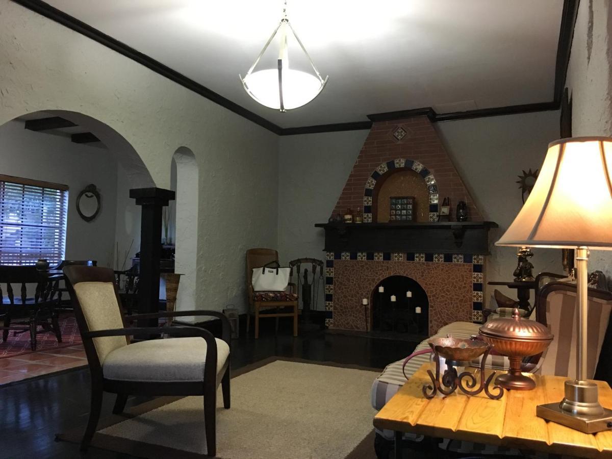 Private Room In The Heart Of Little Havana Miami Exterior photo